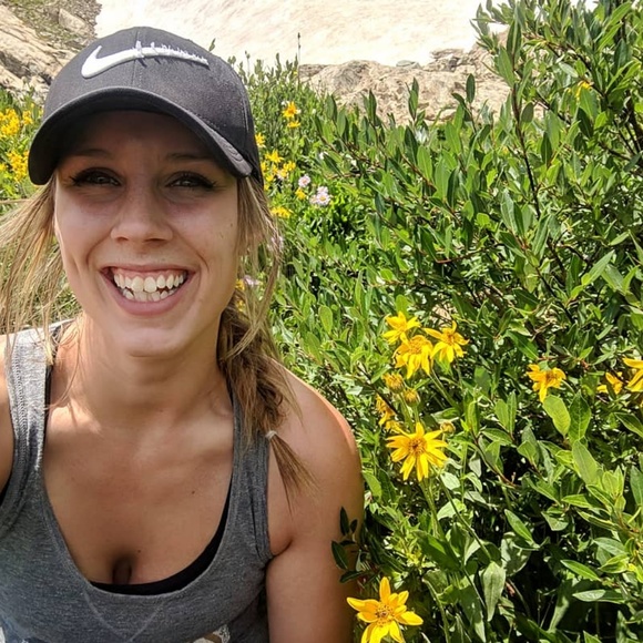 Meet your Posher, Rae - Picture 2 of 3